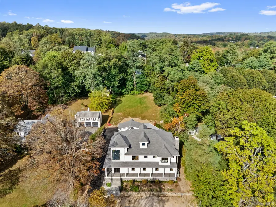 22 Whippoorwill Road E, Armonk, NY 10504 - Image #2
