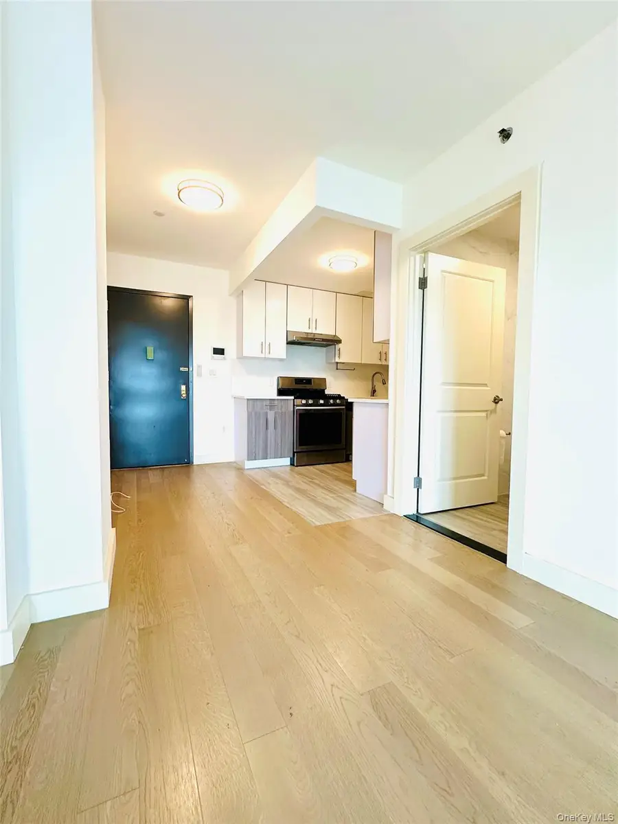 62-98 Woodhaven Blvd #6F, Rego Park, NY 11374 - Image #2