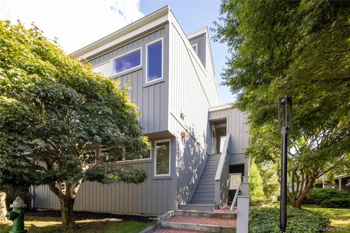 514 Pantigo Road #16, East Hampton, NY 11937 - Image #1