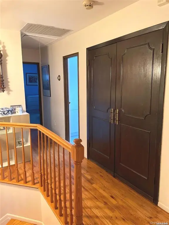 3966 Carrel Boulevard, Oceanside, NY 11572 - Image #3