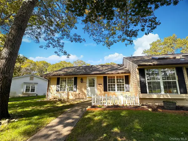 488A Fairway Court #488A, Ridge, NY 11961