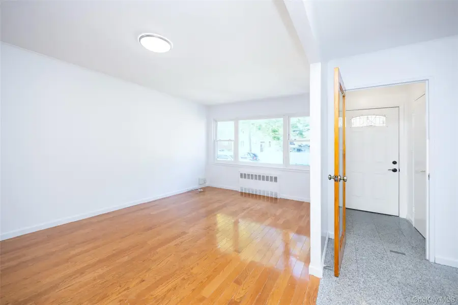 57-15 256th Street, Little Neck, NY 11362 - Image #3