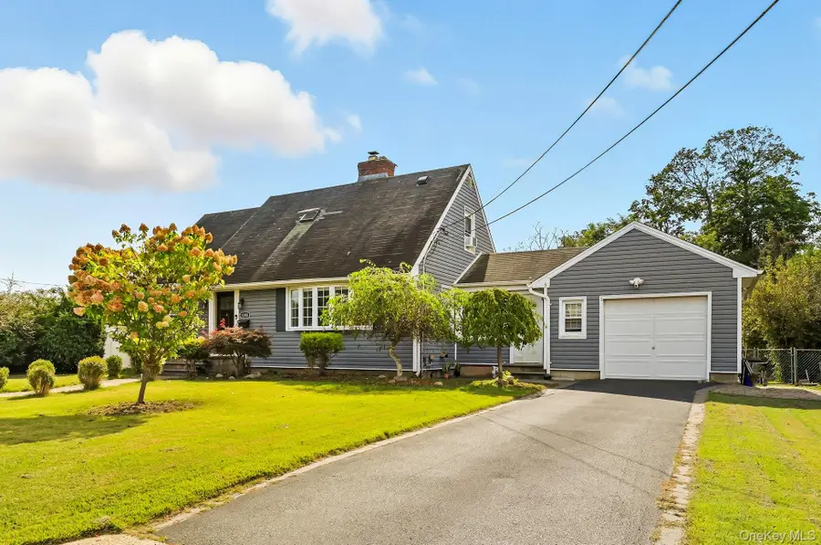 3208 Linden Street, Wantagh, NY 11793 - Image #3