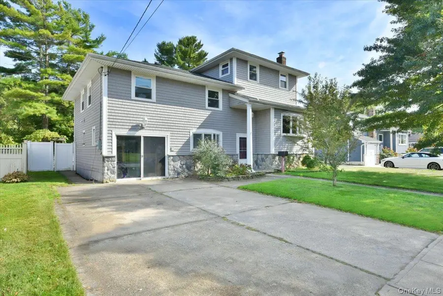 108 Block Boulevard, East Massapequa, NY 11762 - Image #3