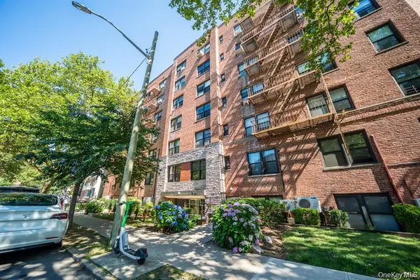 141-30 84 Road #5E, Briarwood, NY 11435