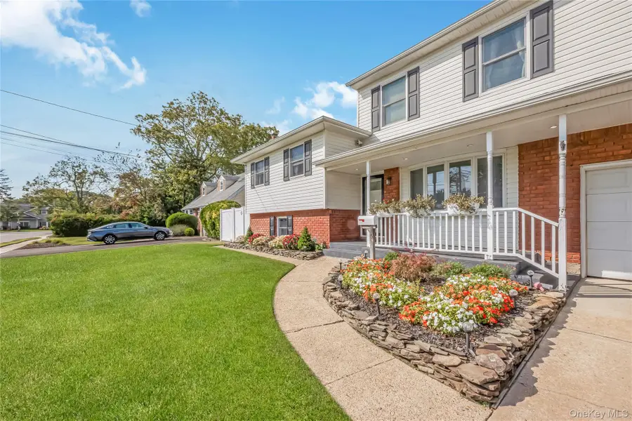 15 Whalen Street, North Babylon, NY 11703 - Image #2