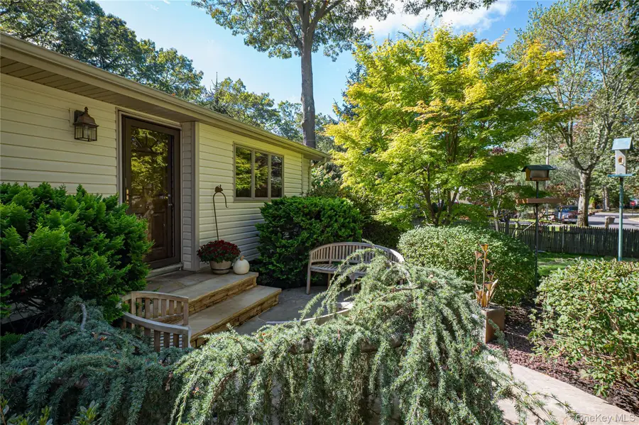 6 Rack Lane, East Setauket, NY 11733 - Image #3