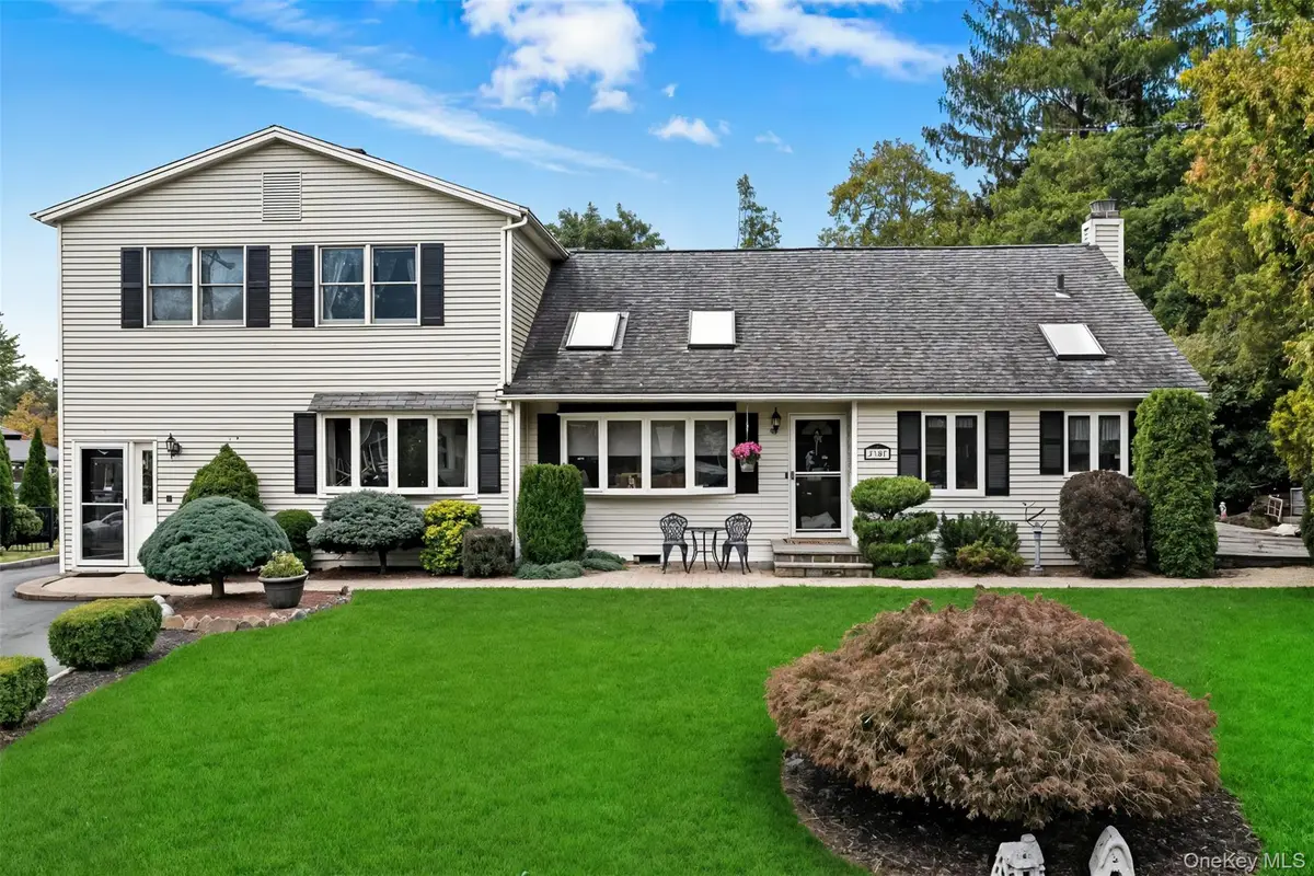 2747 Larkspur Street, Yorktown Heights, NY 10598 - Image #1