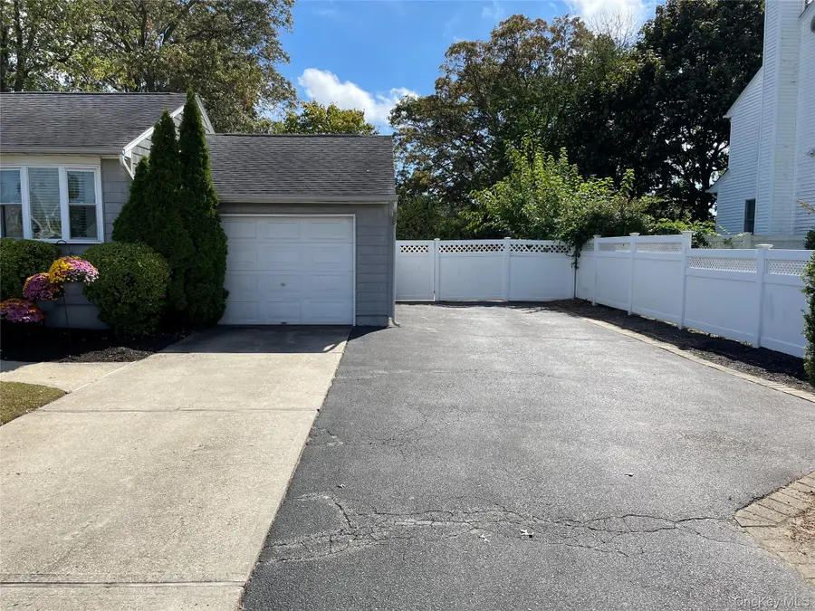 1321 7th Street, West Babylon, NY 11704 - Image #3