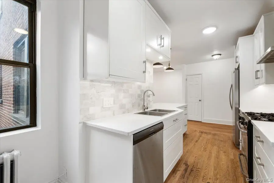 30 Windsor Terrace #4J, White Plains, NY 10601 - Image #2