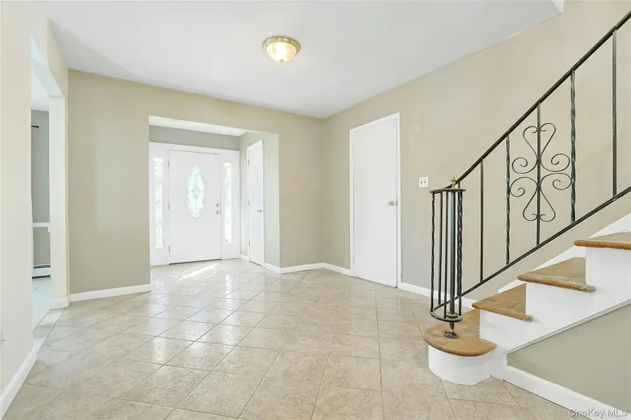 2887 Old Yorktown Road, Yorktown Heights, NY 10598 - Image #2