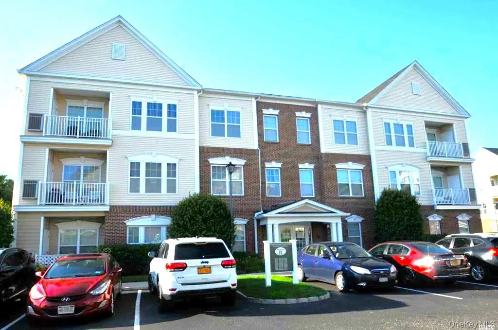 1634 Finch Lane, Central Islip, NY 11722 - Image #1