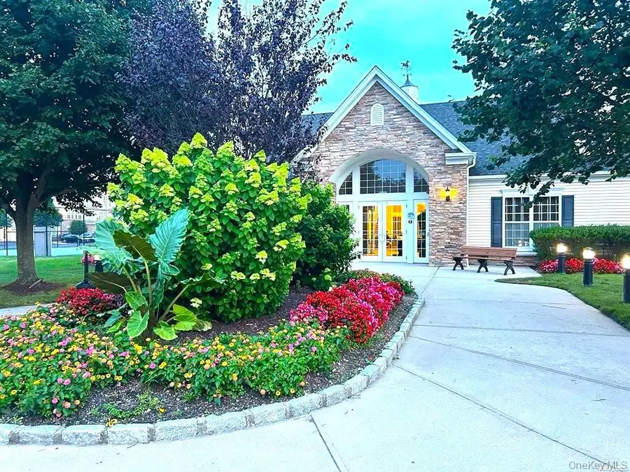 1634 Finch Lane, Central Islip, NY 11722 - Image #3