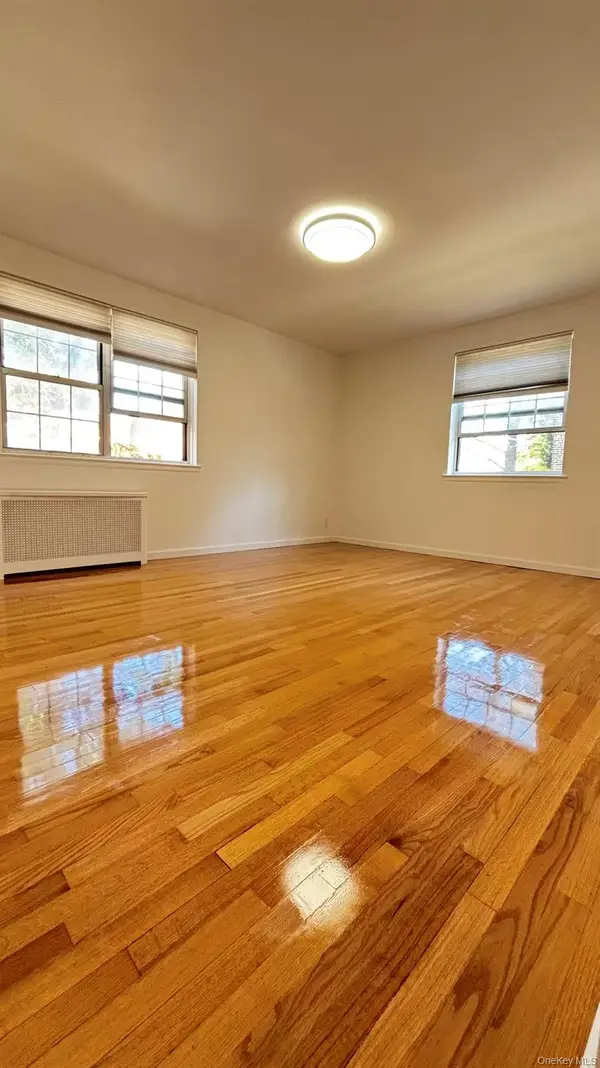 13806 78th Avenue #37D, Kew Garden Hills, NY 11367