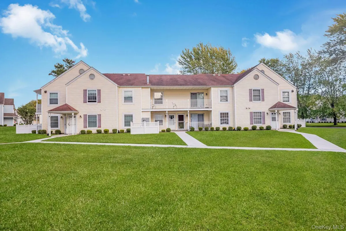 5 Fairview Circle, Middle Island, NY 11953 - Image #1