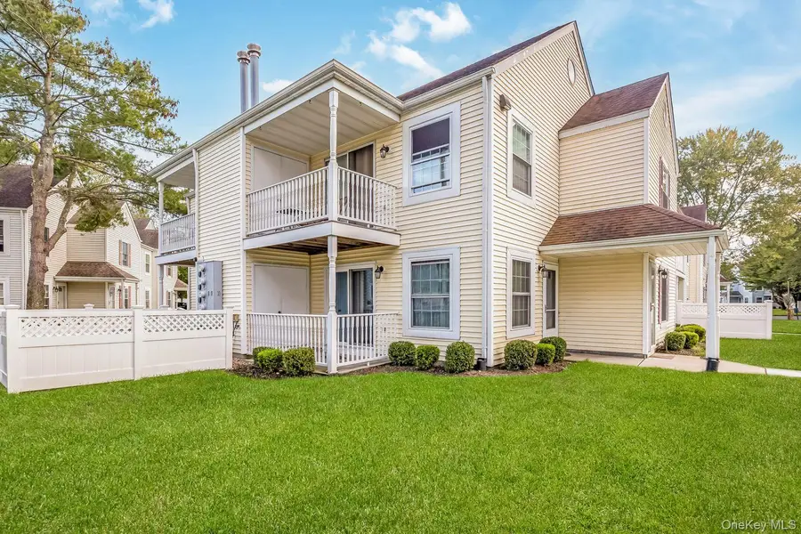 5 Fairview Circle, Middle Island, NY 11953 - Image #2