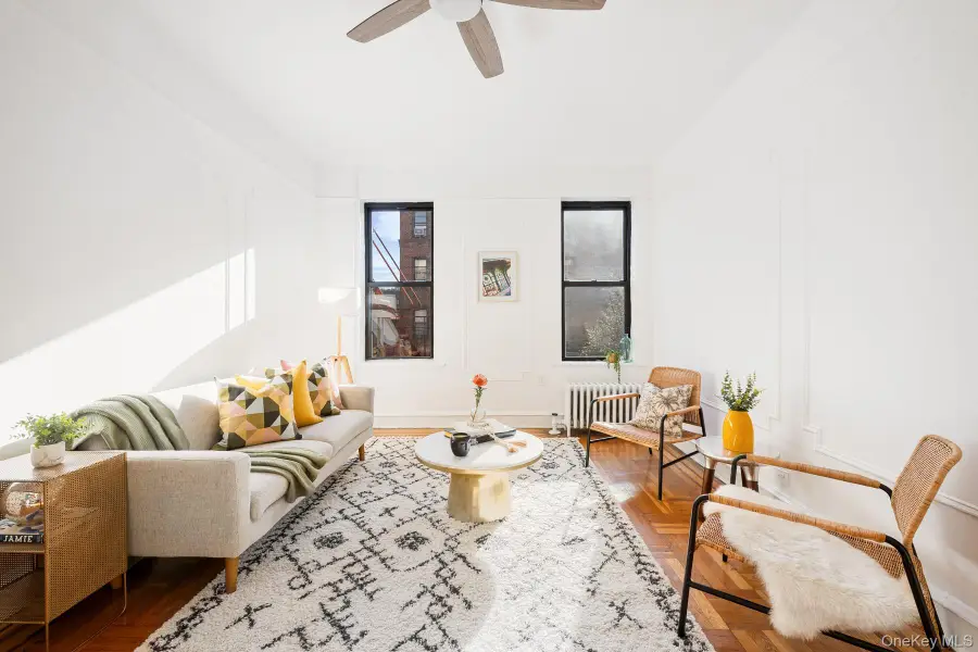 41-42 42nd #E4, Sunnyside, NY 11104 - Image #2