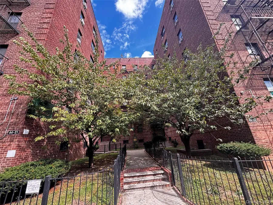 44-25 Macnish Street #4A, Elmhurst, NY 11373 - Image #2
