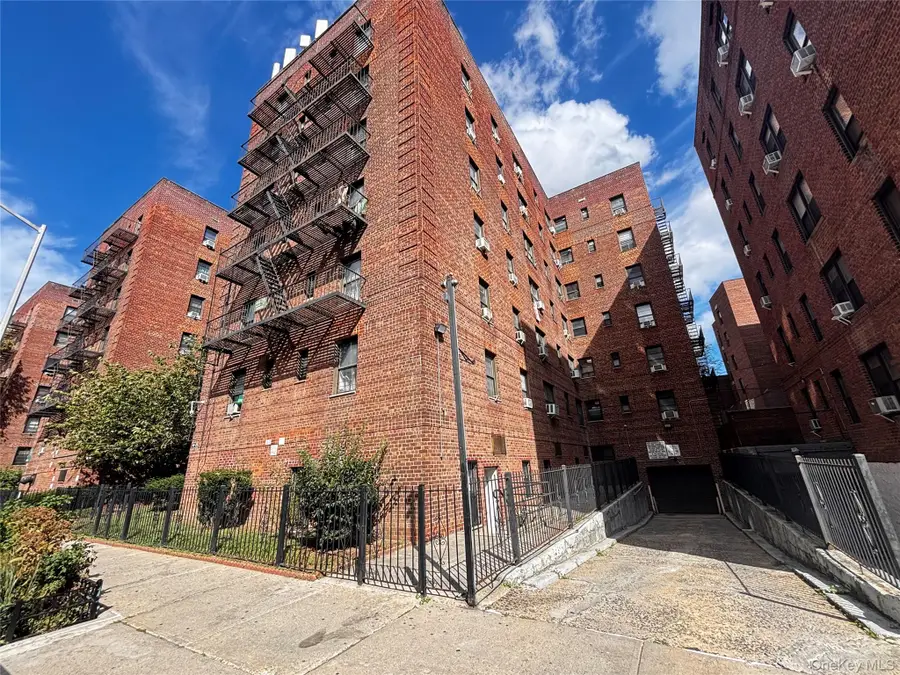 44-25 Macnish Street #4A, Elmhurst, NY 11373 - Image #3