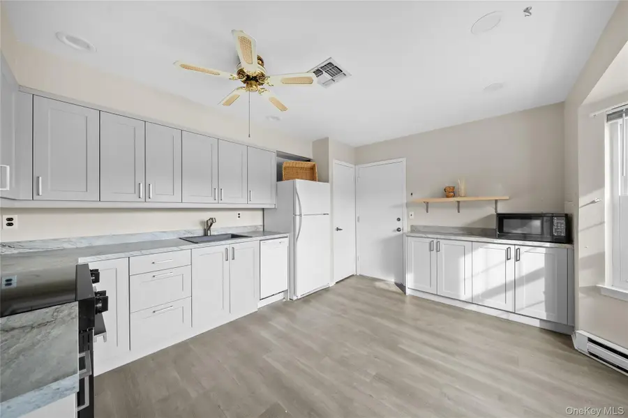 189 Revere Drive #189, Sayville, NY 11782 - Image #2