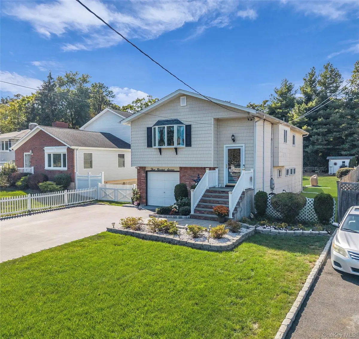 316 Vanderbilt Boulevard, Oakdale, NY 11769 - Image #1