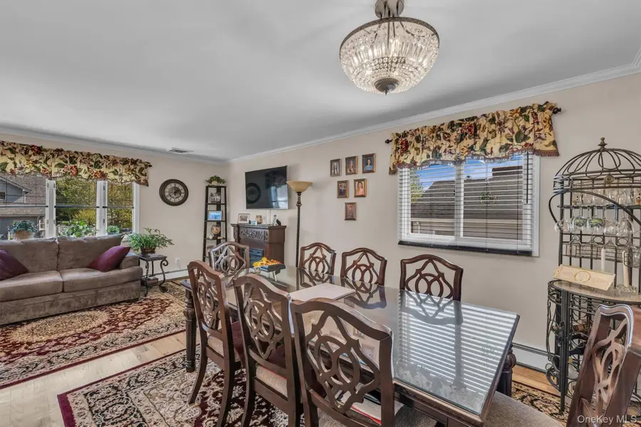 316 Vanderbilt Boulevard, Oakdale, NY 11769 - Image #3