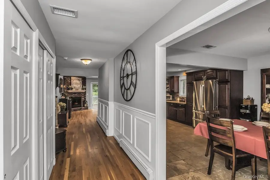 159 Soundview Drive, Port Washington, NY 11050 - Image #3