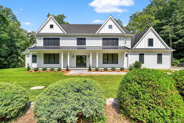 9 Flanders Lane, Cortlandt Manor, NY 10567