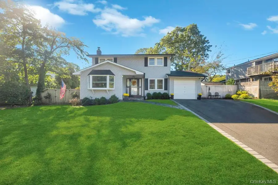 20 Peak Street, Ronkonkoma, NY 11779 - Image #2