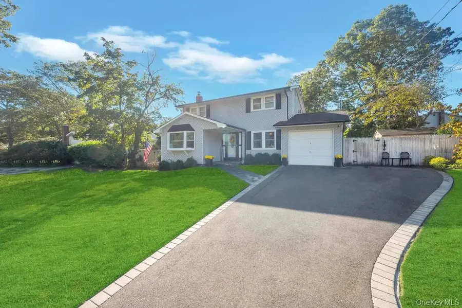 20 Peak Street, Ronkonkoma, NY 11779 - Image #3