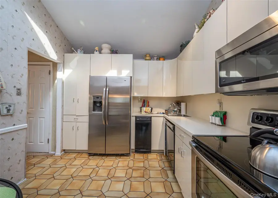 34 Scherer Street, Bethpage, NY 11714 - Image #3