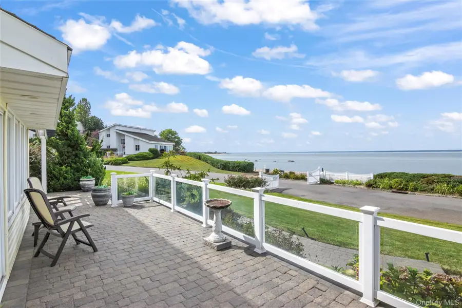 27 Mohring Bay Court, Bayville, NY 11709 - Image #3