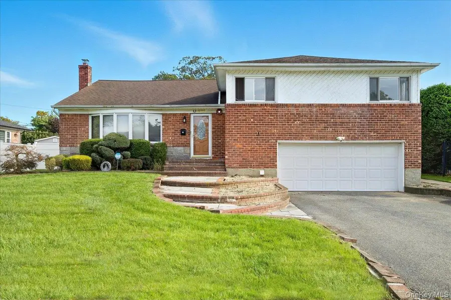 1982 Stratford Drive, Westbury, NY 11590 - Image #2