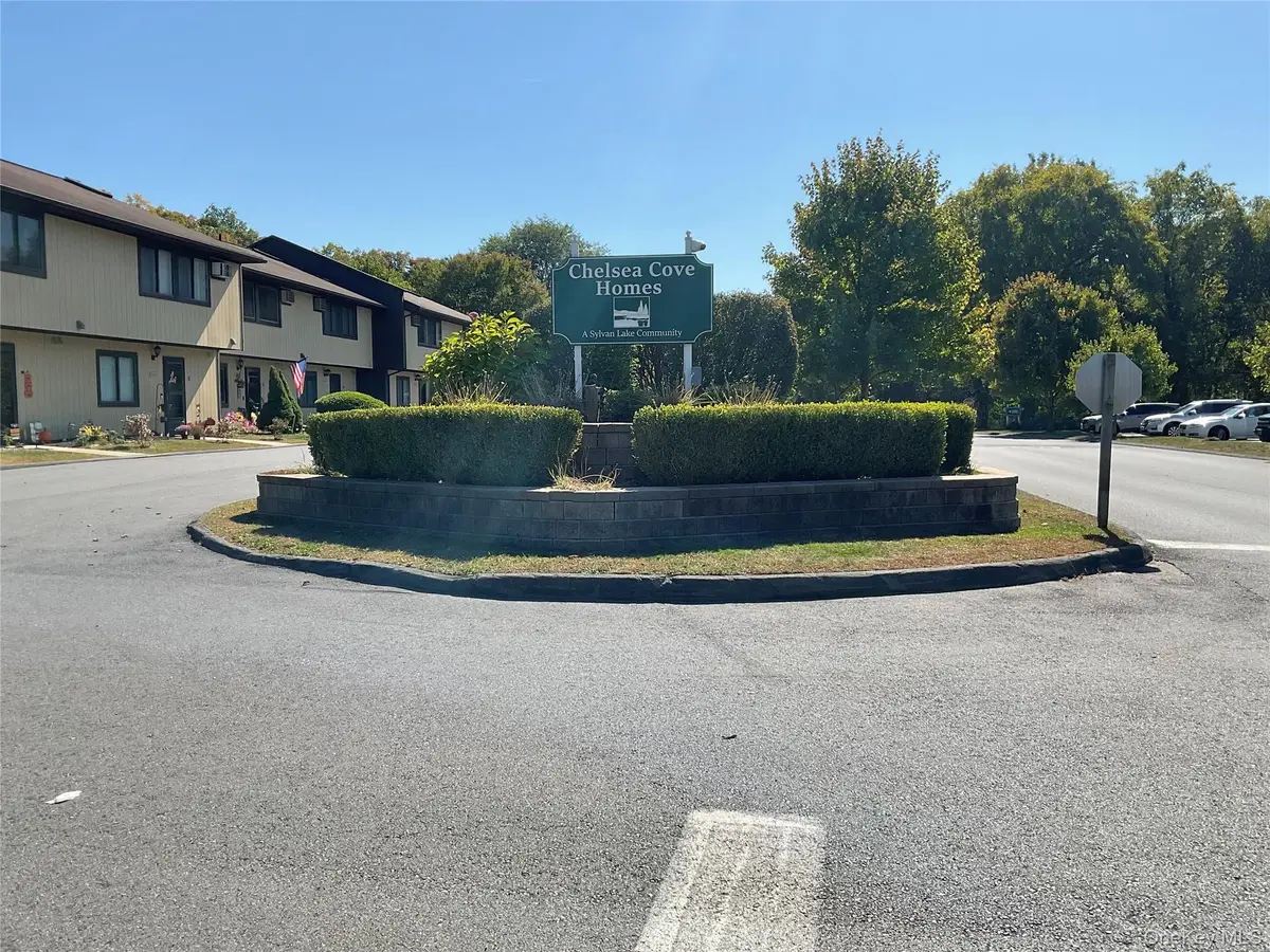 706 S Chelsea Cove #706, Hopewell Junction, NY 12533 - Image #1