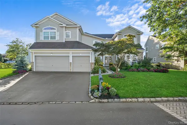 77 Hamlet Drive, Mount Sinai, NY 11766