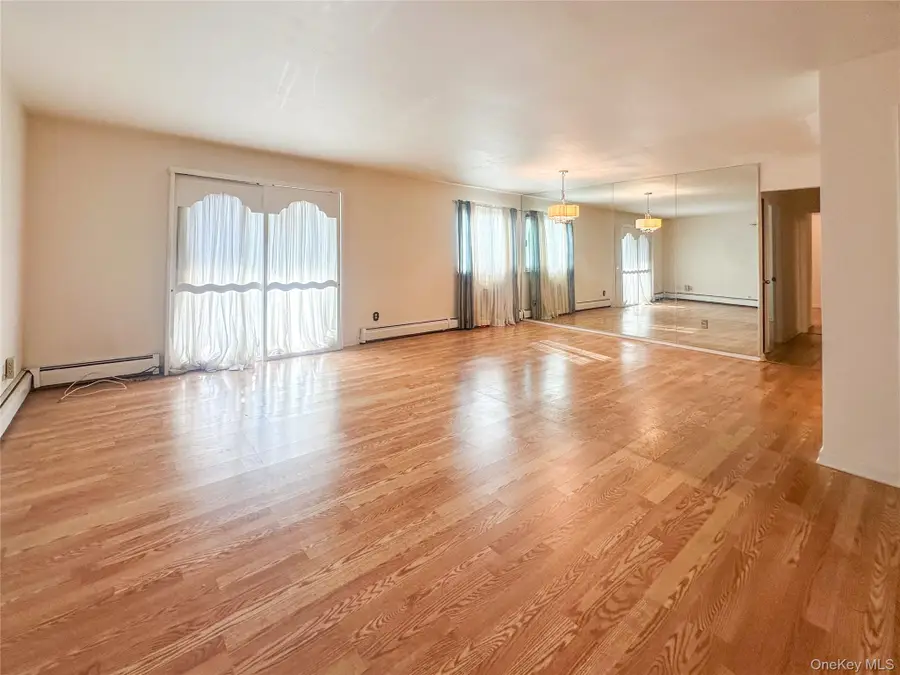 18 Granada Crescent #1, White Plains, NY 10603 - Image #2
