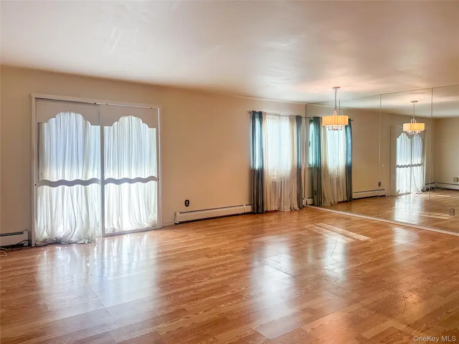 18 Granada Crescent #1, White Plains, NY 10603 - Image #3