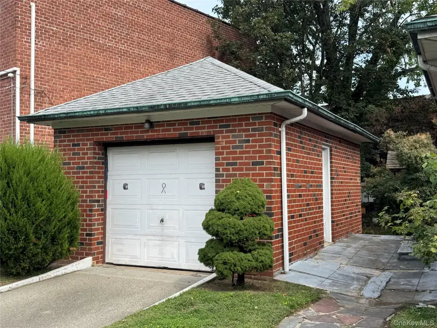 180 Swinton Avenue, Bronx, NY 10465 - Image #2