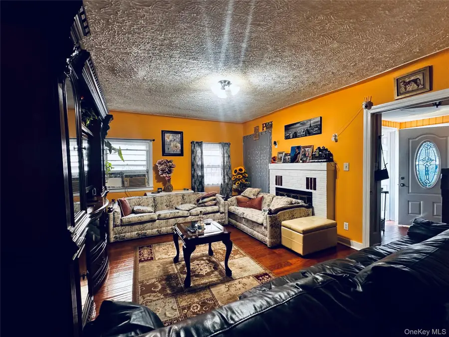 17 Flint Avenue, Hempstead, NY 11550 - Image #3