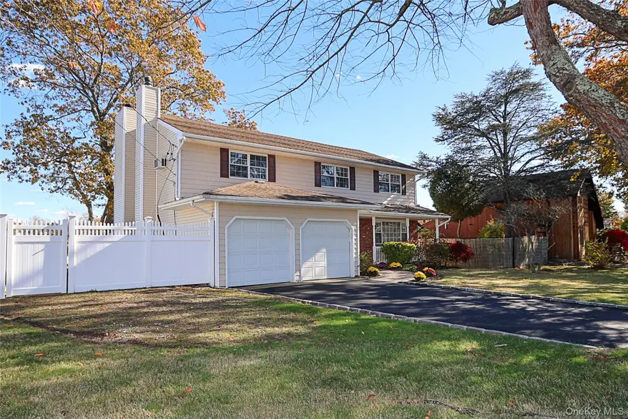 1 Deer Lake Drive, North Babylon, NY 11703 - Image #2