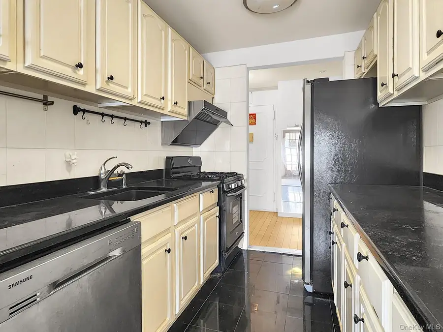 140-55 34th Avenue #3B, Flushing, NY 11354 - Image #3