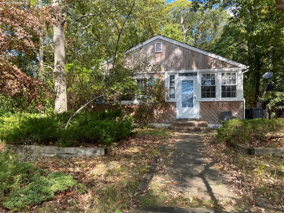 234 Lakeside Trail, Ridge, NY 11961 - Image #1