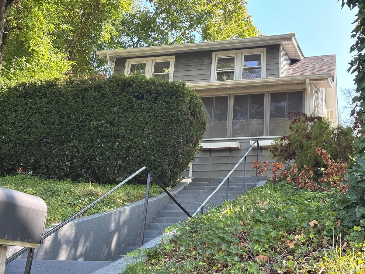 19 Ellwood Street, Glen Cove, NY 11542 - Image #1