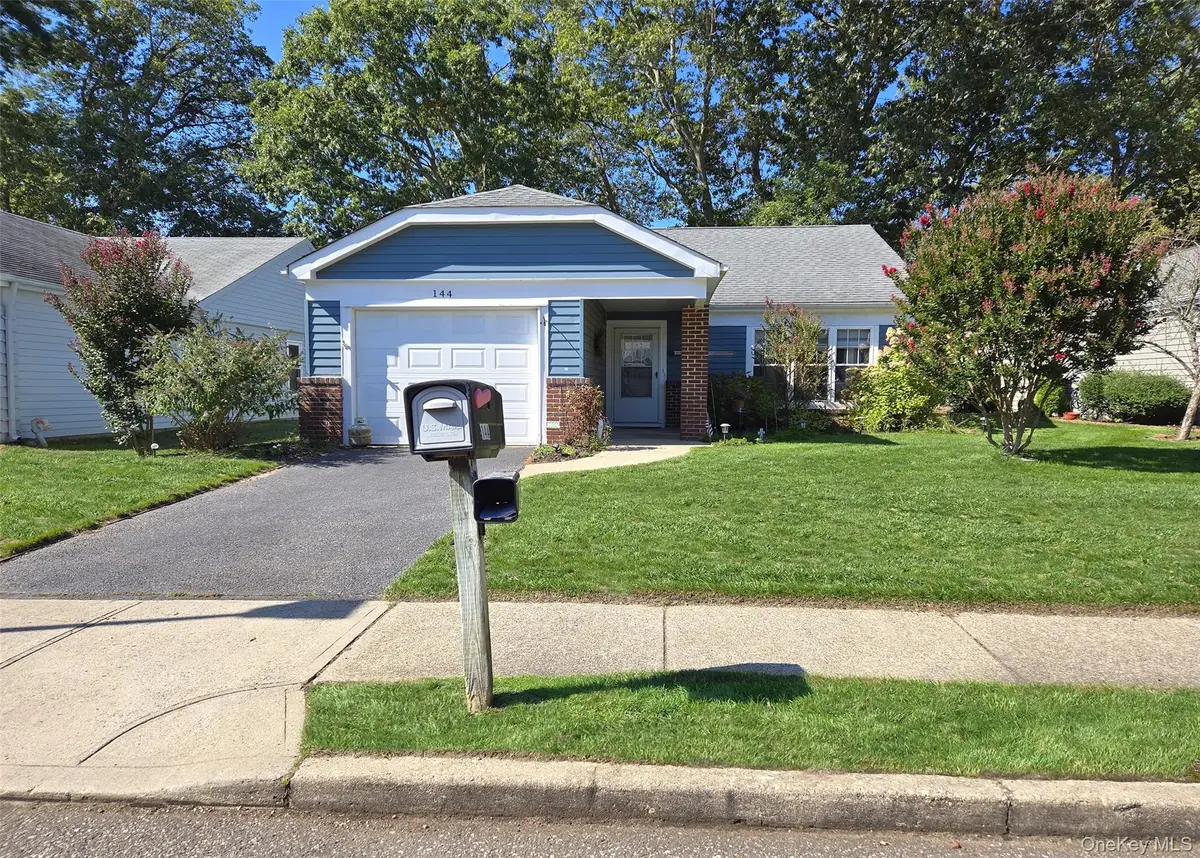 144 Edinburgh Drive, Ridge, NY 11961 - Image #1