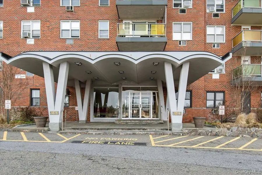 1853 Central Park Avenue #6A, Yonkers, NY 10710 - Image #2