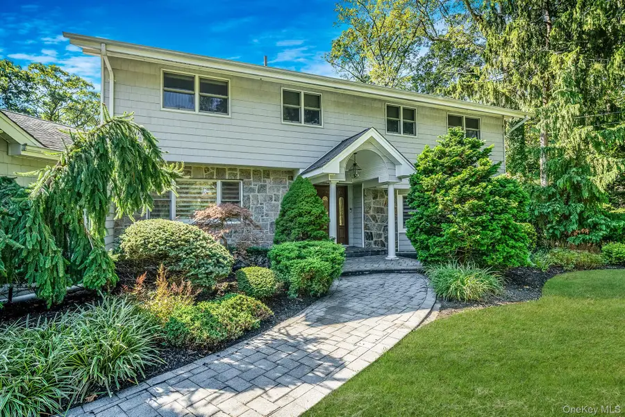 6 Buckingham Drive, Dix Hills, NY 11746 - Image #2