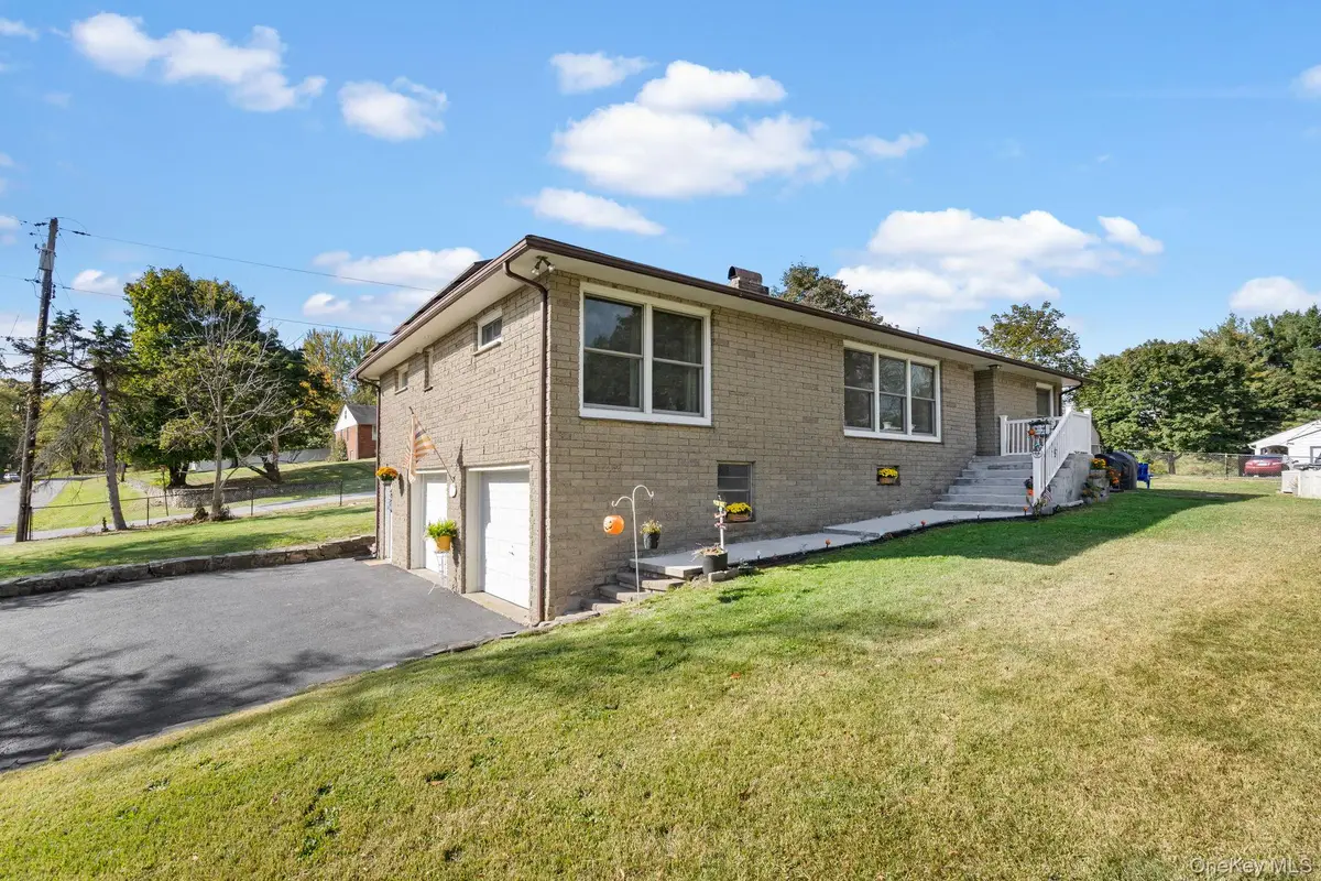 34 Houtman Drive, Walden, NY 12586 - Image #1