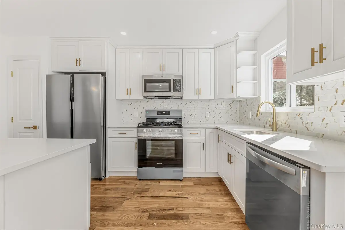 3045 Grace Avenue, Bronx, NY 10469 - Image #1