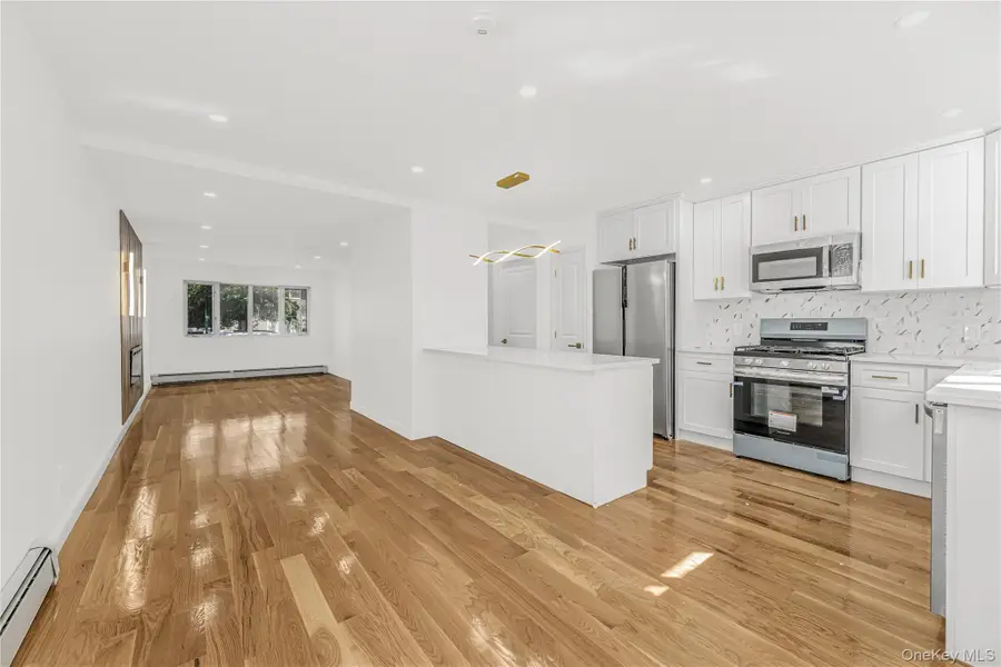 3045 Grace Avenue, Bronx, NY 10469 - Image #3