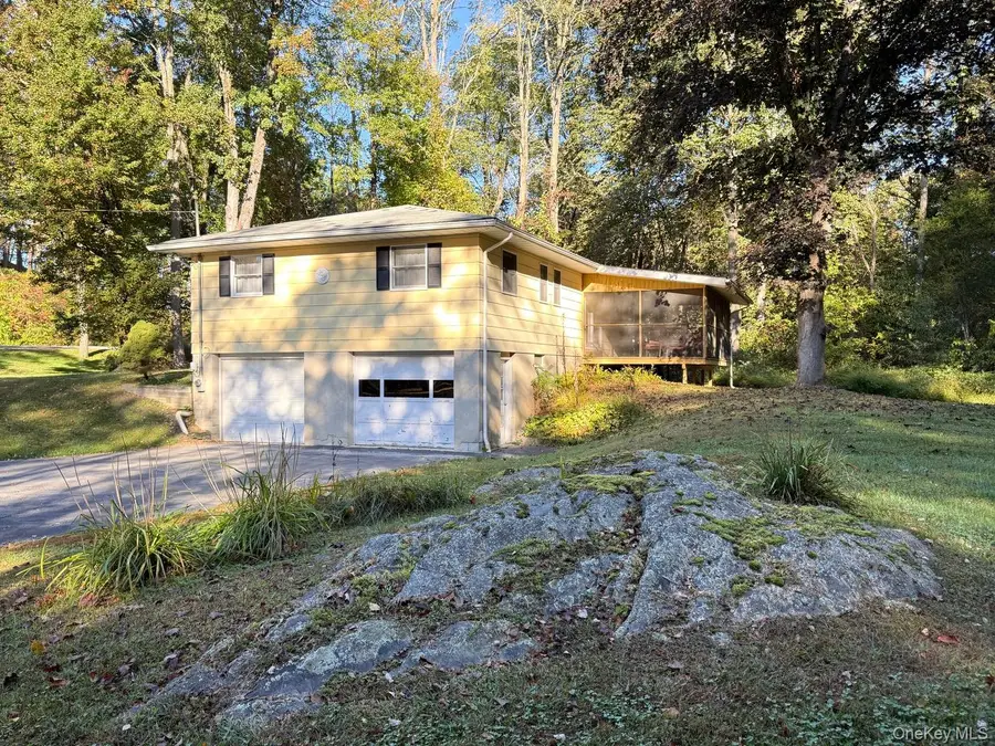 97 White Schoolhouse Road, Rhinebeck, NY 12572 - Image #3